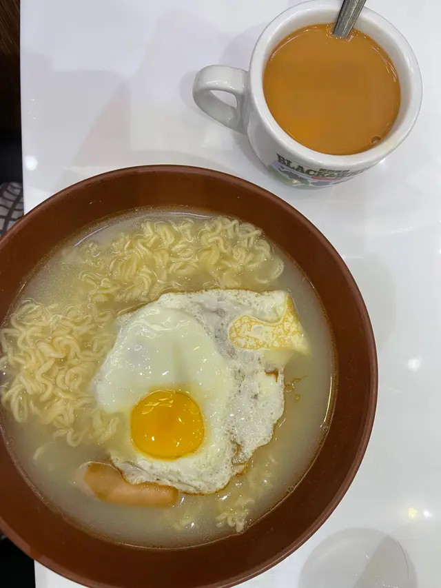 腸蛋麵
