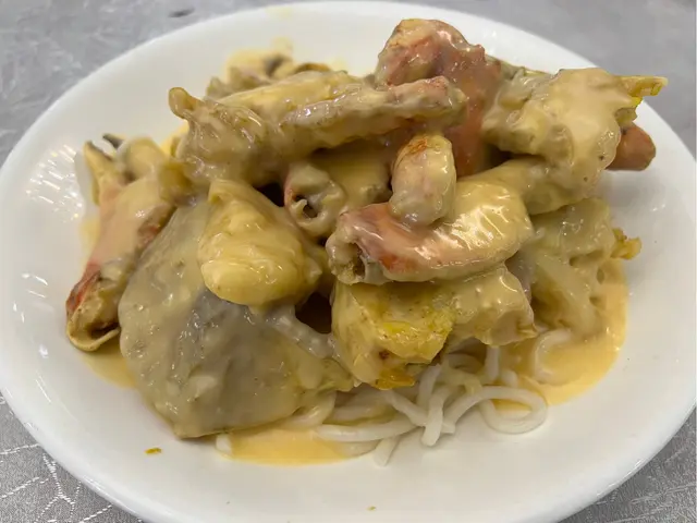 目測有兩隻有份量的珍寶蟹