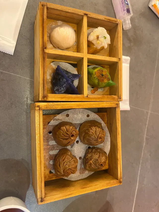 馬拉小籠包,龍餃子