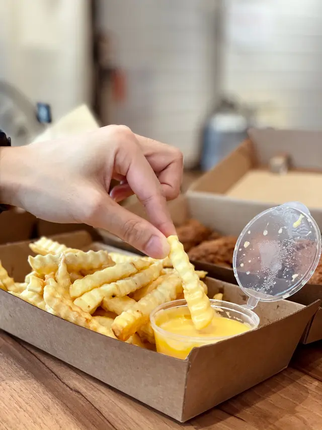 芝士醬炸薯條