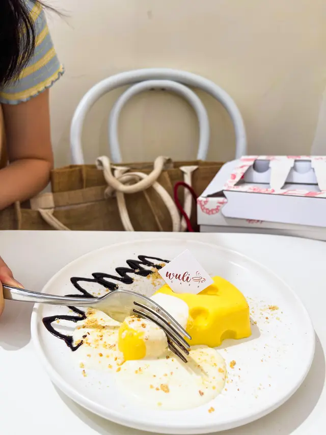 自家製南瓜忌廉芝士慕斯配海鹽芝士奶蓋