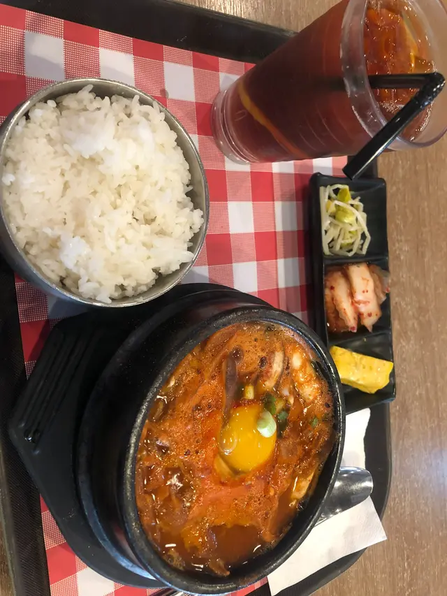 豆腐海鮮雜錦煲飯