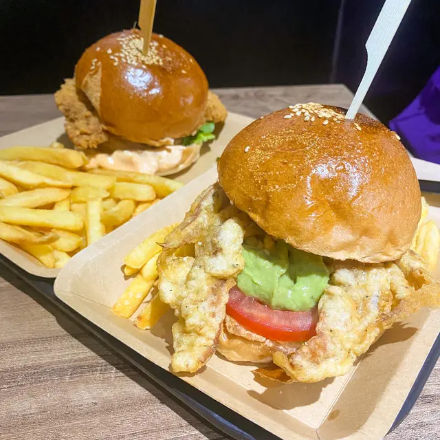 牛油果軟殼蟹堡