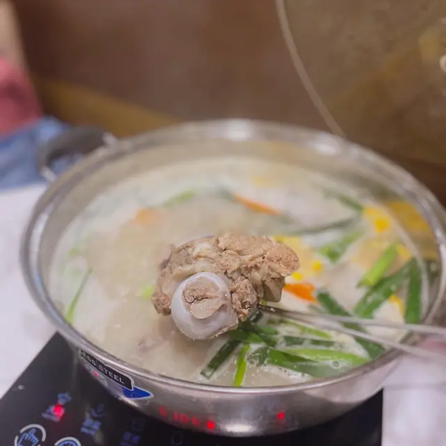 招牌豬骨鍋
