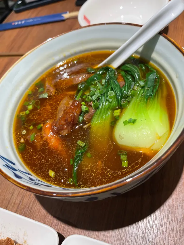 湯一般，牛肉好味