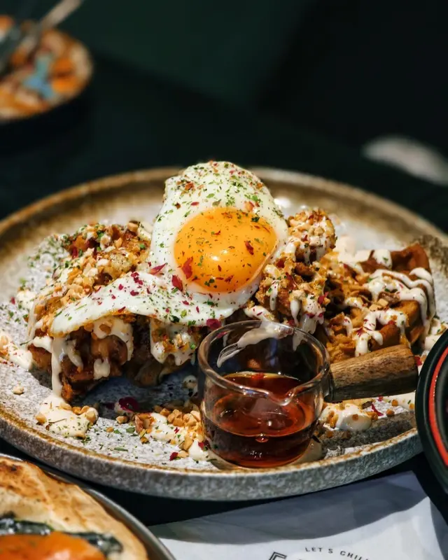 芥末洋蔥醬炸雞窩夫