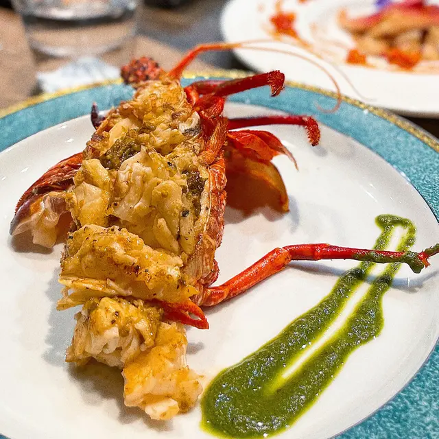 旁邊仲有佢哋自家製青醬(食得到入面有羅勒、芝士香)感覺幾特別🧀