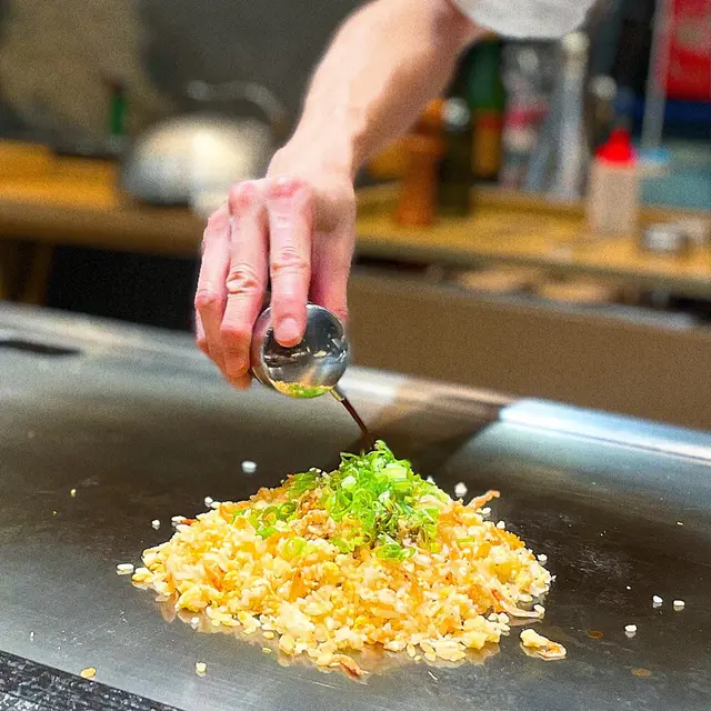 食完肉肉菜菜,就係時候食炒飯啦!炒飯嘅份量都幾多
