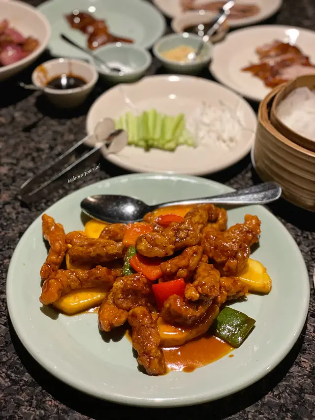 彩椒鳳梨咕嚕肉