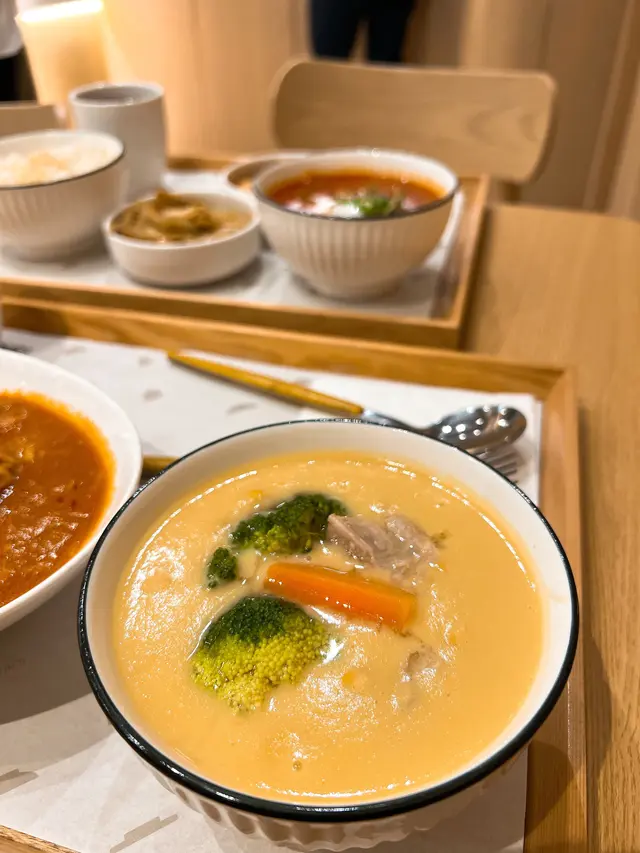 北海道產甜粟雞肉豆乳濃湯