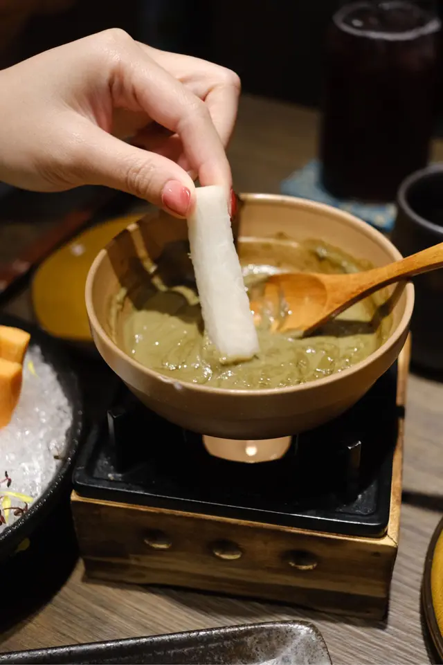 自家製蟹味噌配鮮雜菜條