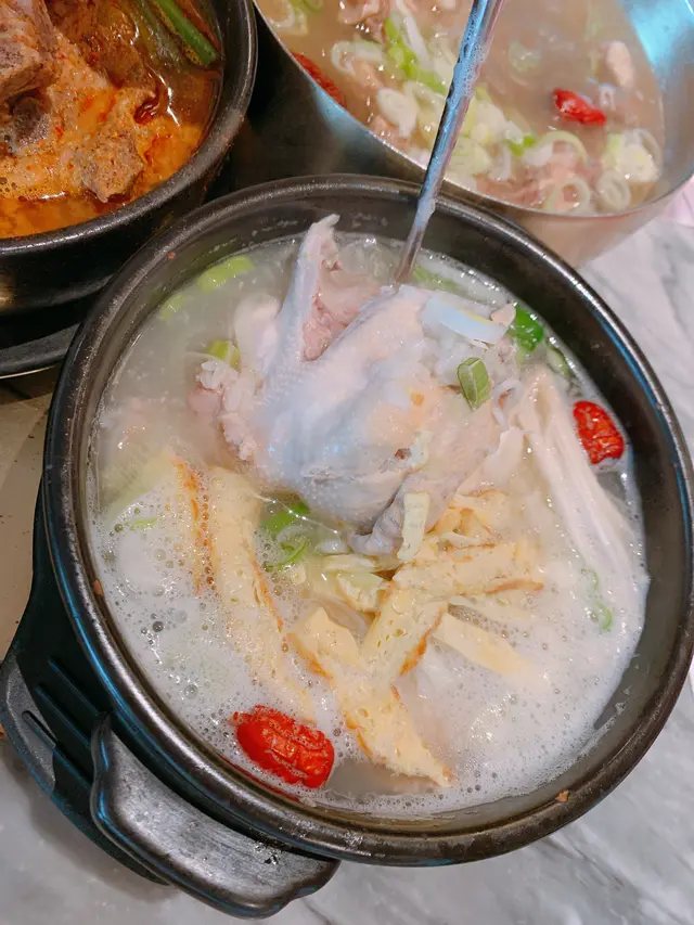 蔘雞湯配飯