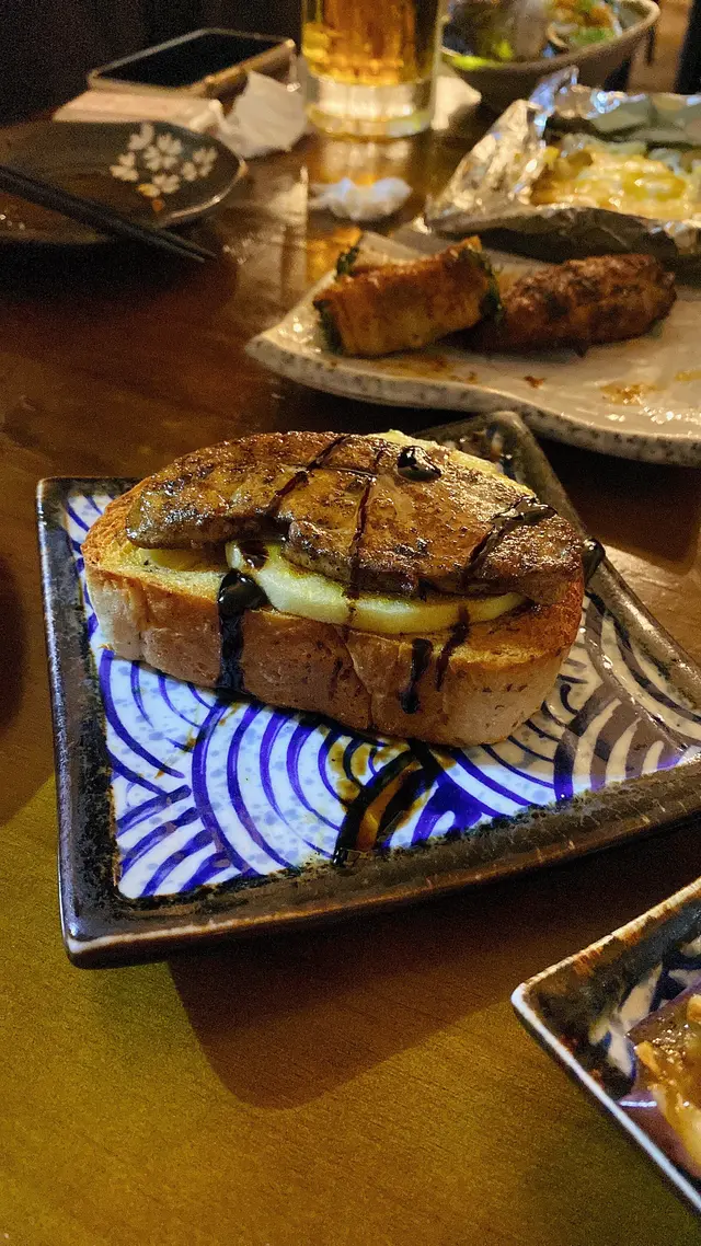 焦糖青蘋果鵝肝多士