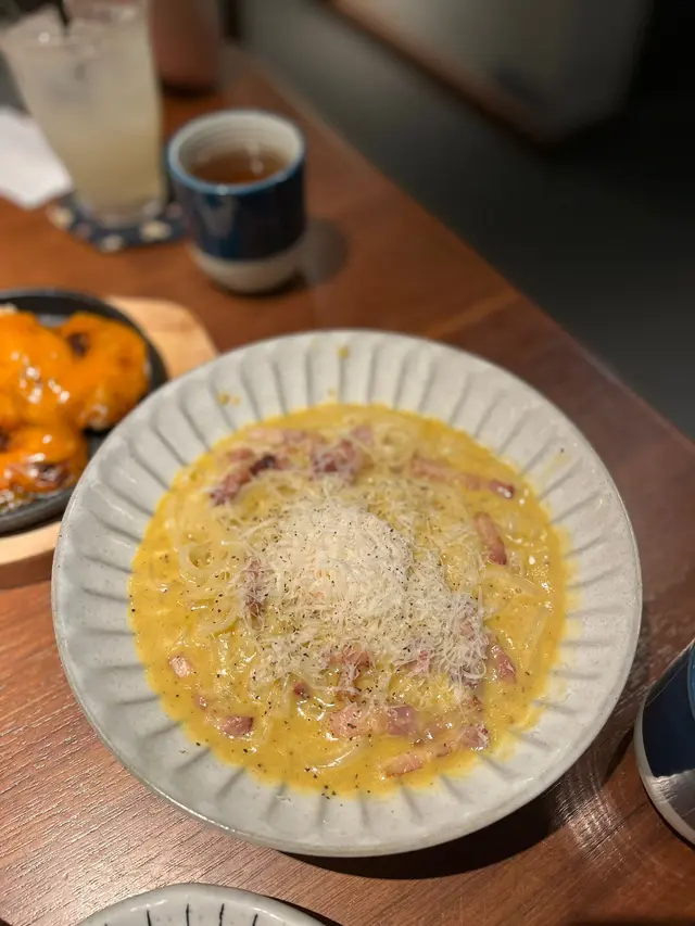 雞湯卡邦尼拌烏冬