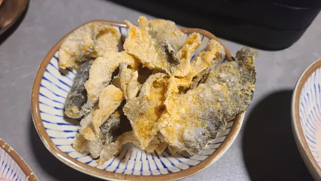 鹹蛋黃炸魚皮