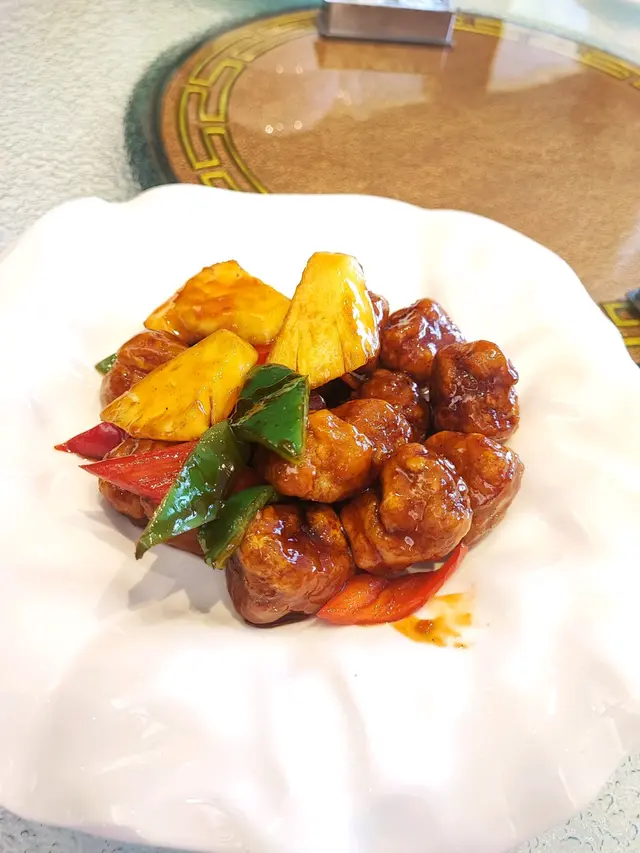 鳳梨黑毛豬咕嚕肉