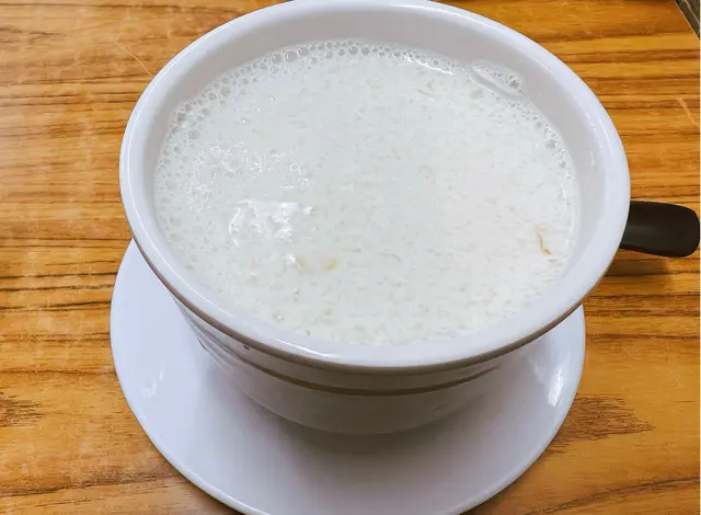 滋潤牛乳桃膠西米雪燕