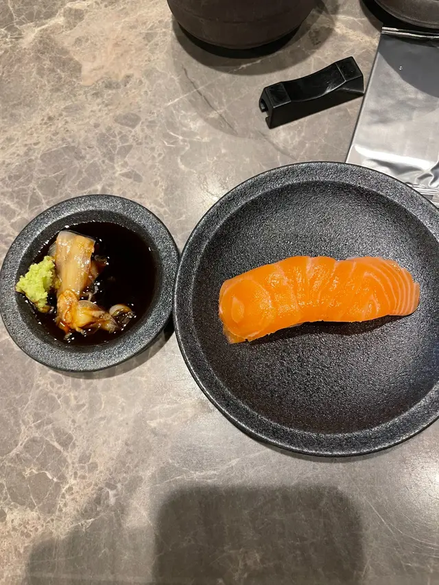 Salmon Sushi