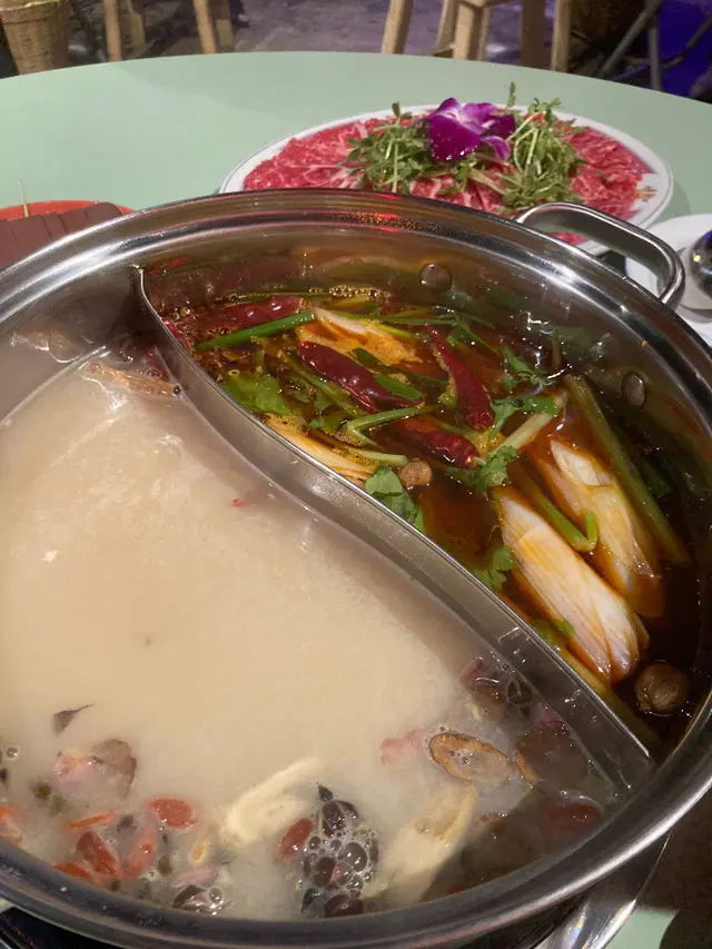 玫瑰花花藥饍湯x媽！好辣啊麻辣湯