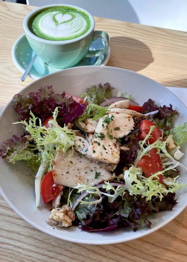 Dressing有驚喜，微酸帶蜜糖