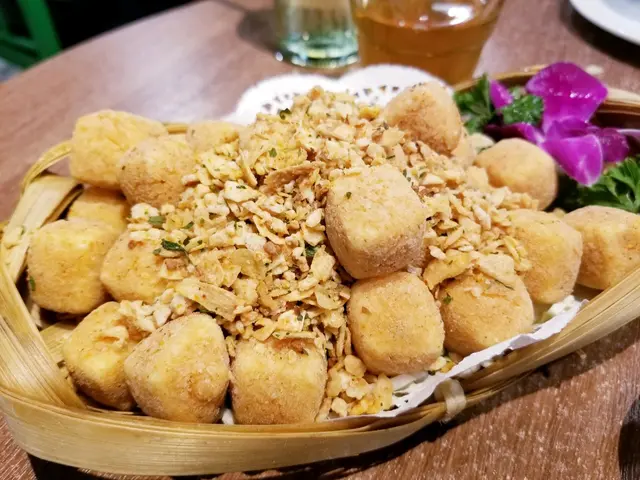 七味黃金炸一口金磚豆腐