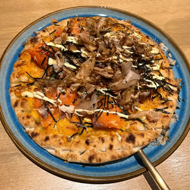 日式大阪燒風味煙三文魚薄餅