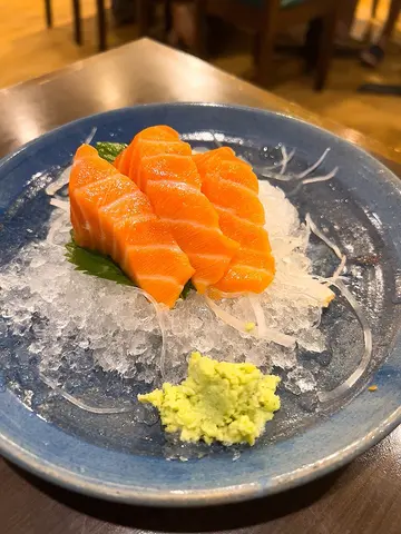 三文鱼刺身