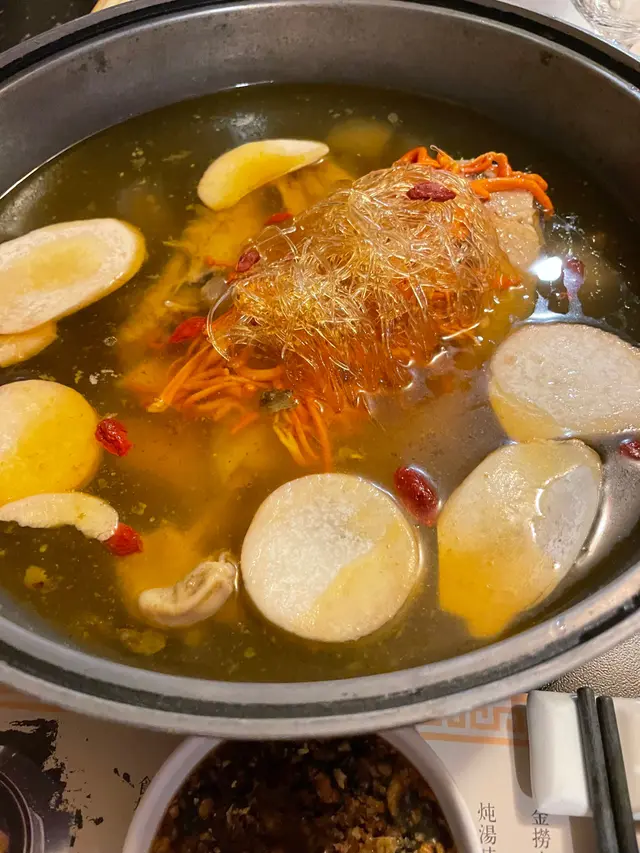 金撈富貴老鴨湯