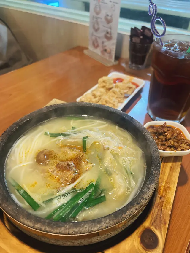 石鍋米線套餐(三餸)