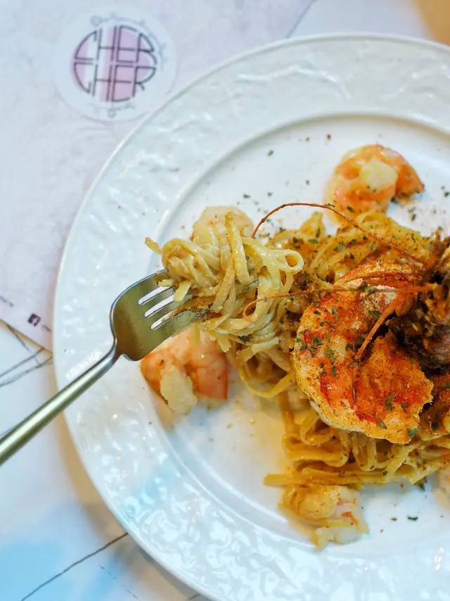 白酒巴馬臣芝士忌廉虎蝦扁意粉