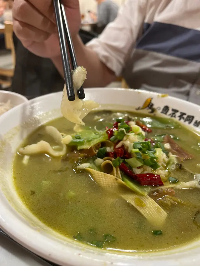 青花椒酸菜湯鯛魚片