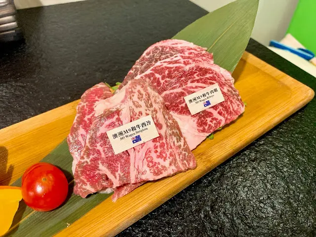 澳洲M9和牛為澳洲出口最高級別嘅和牛，
油花較M7多，肉質更軟滑多汁，
西冷脂肪分佈平均，肉質有彈性，肉味最濃！👍🏻
肉眼肉質嫩滑，肥美多汁！