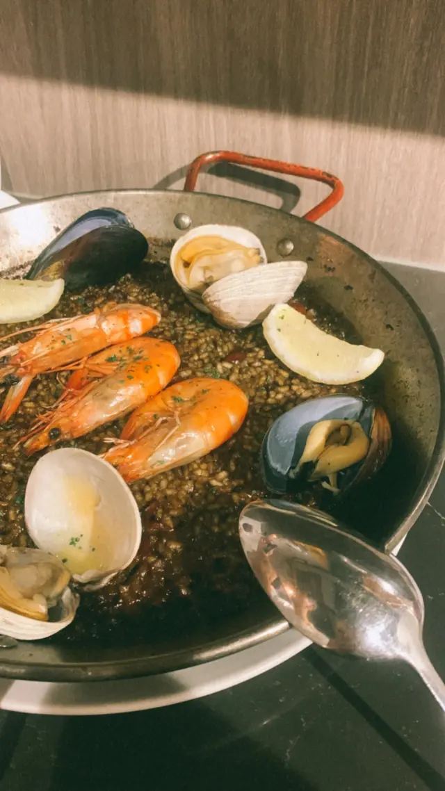 Seafood Paella