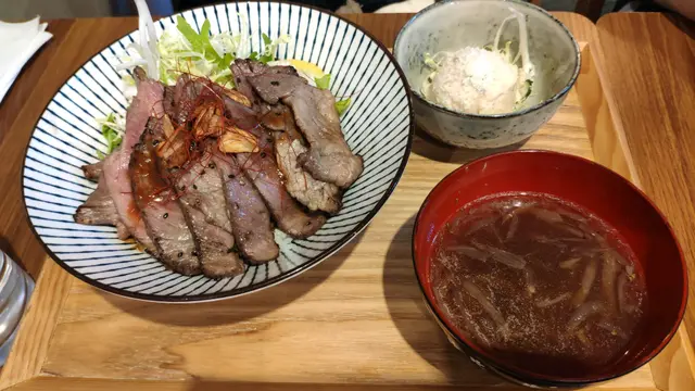 和牛丼