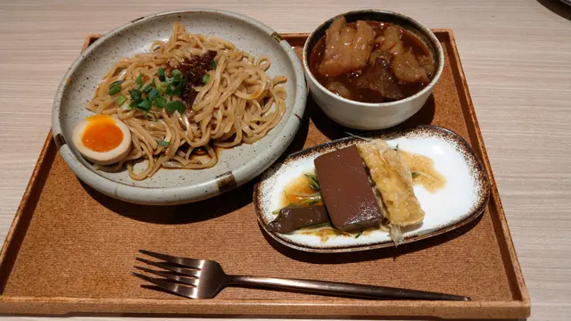 微辣半筋半肉手工拌麵