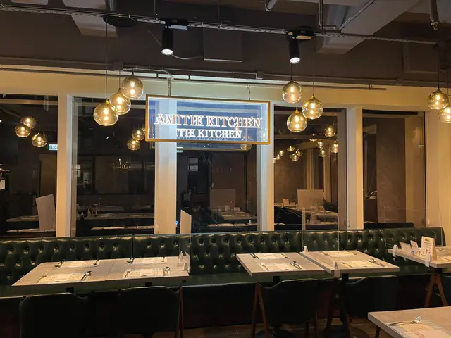 Amitie Kitchen-door-photo