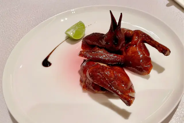 南乳香燒妙齡乳鸽