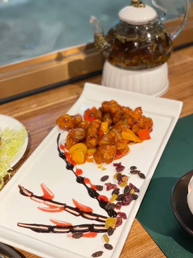 石榴果乾糖醋咕嚕肉