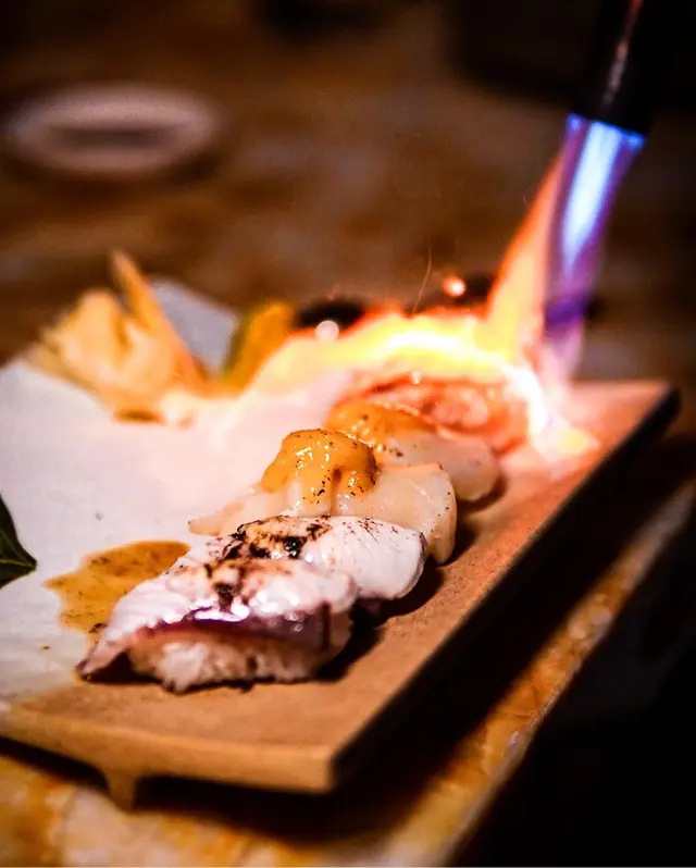 Aburi nigiri