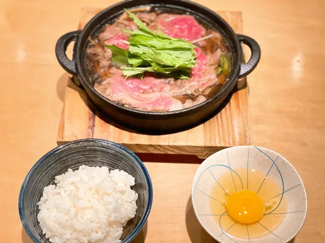 𝗔𝟱和牛壽喜燒 (星)