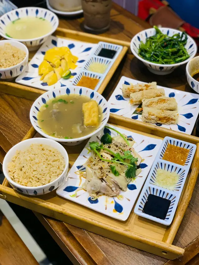 獅城芽菜走地雞飯