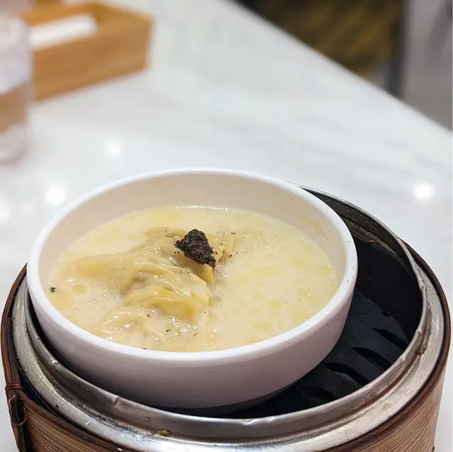 黑松露湯餃