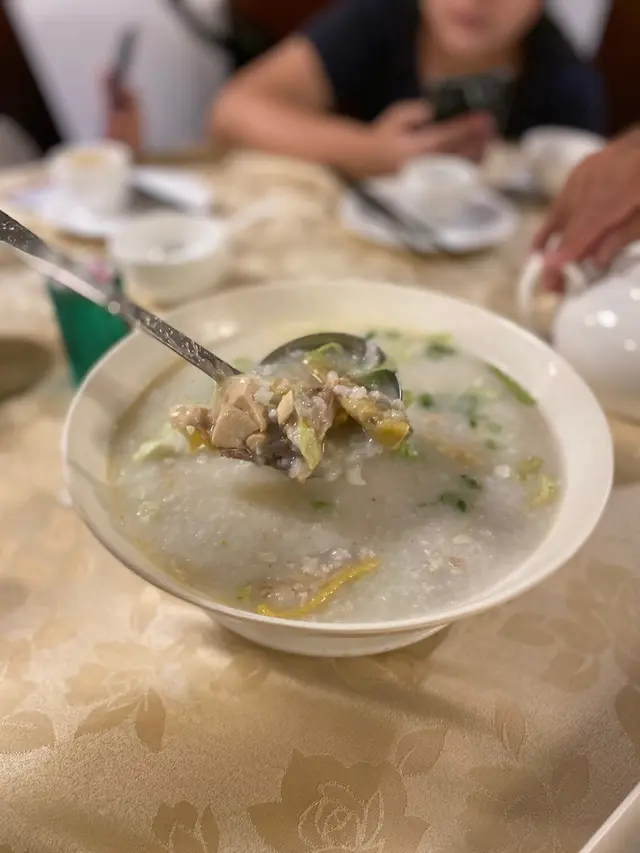 馳名沙田滑雞粥