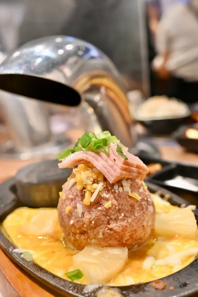 菠蘿煙肉和牛漢堡扒
