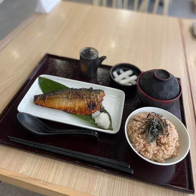 鯖魚定食