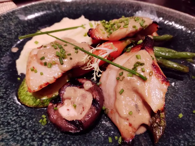 味噌鱈魚配蘆筍及蘑菇