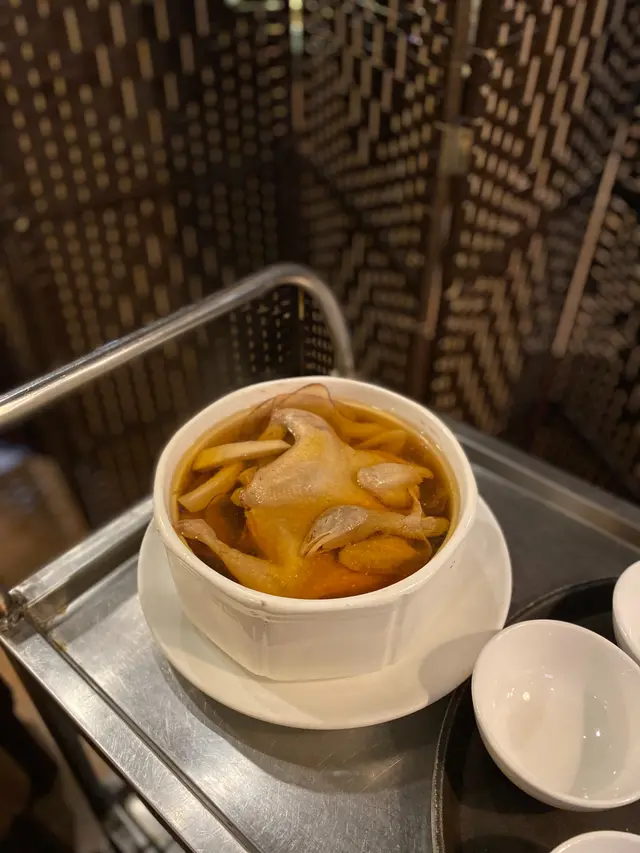 原鼎海底椰椰子無花果燉鷓鴣黑毛豚肉湯