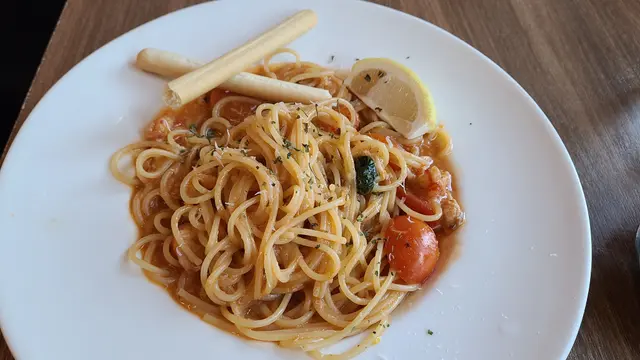 蟹肉小龍蝦意粉配龍蝦汁