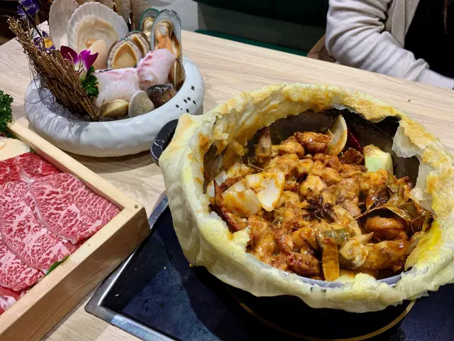 酥皮麻辣芝士雞煲