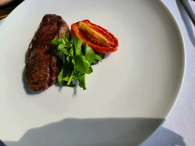 5成，可惜呢舊比較多根位，食落去有少少靱